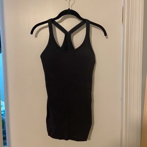 Lululemon Racerback rank, built in bra